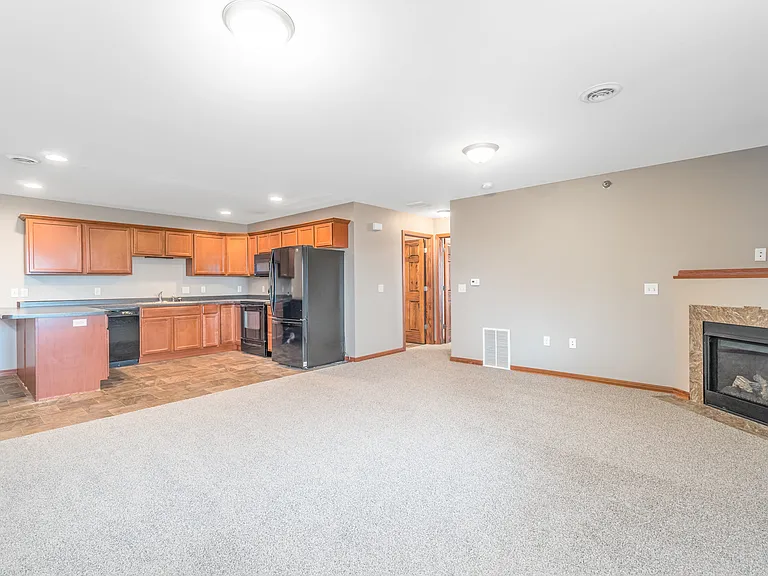 Whisper Ridge Townhomes — Photo 14