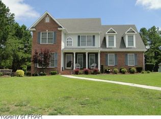180 Canyon Ct, Sanford, NC 27332