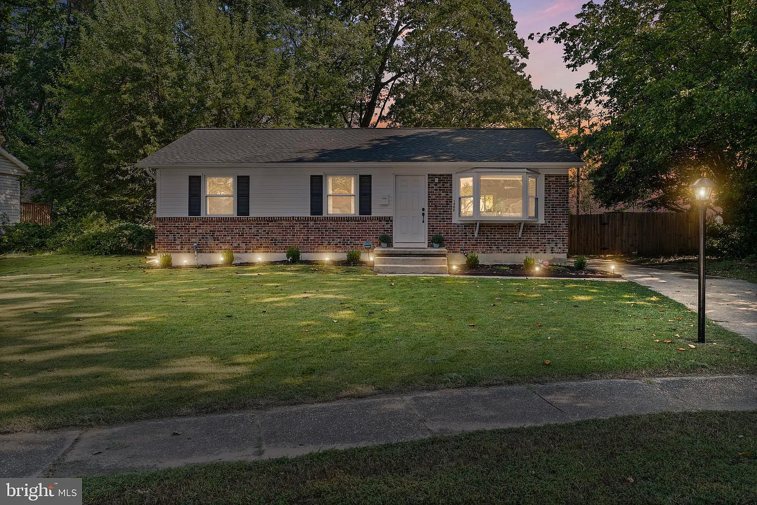 1908 Bellflower Ct photo 1