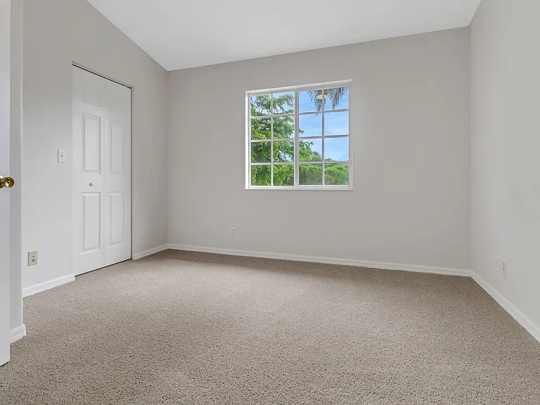 8189 Pacific Beach Dr — Photo 13