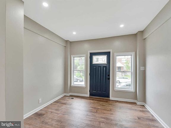 4th image of 1011 Yeadon Ave