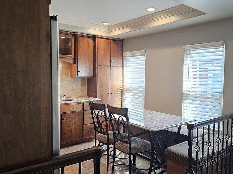 503 Windsor St #2 — Photo 18