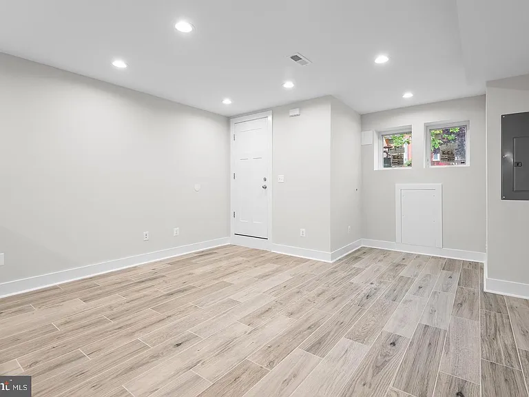 20 T St NW #1 — Photo 15