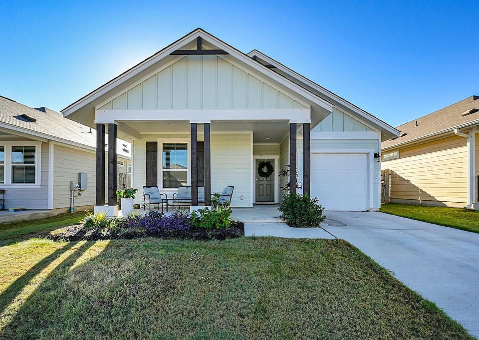 1st image of 316 La Escalera Dr