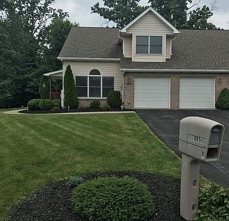 2nd image of 1005 Pinnacle Way
