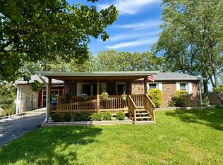 1126 E Crest Drive, Houston, MO 65483