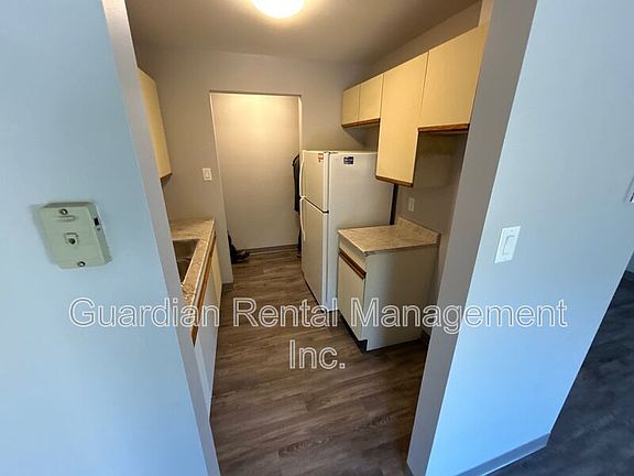 2nd image of 117 Centennial Dr APT 5