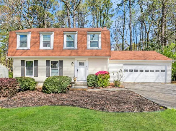 125 N Pond Way, Roswell, GA 30076