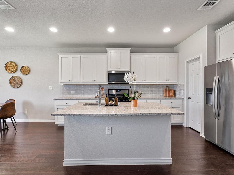 1st image of 5944 Agostino Dr