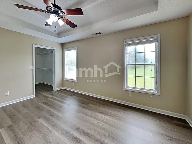 304 High Point Pl — Photo 8