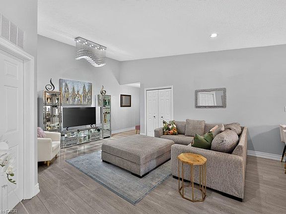 4th image of 4003 Kilmer Dr #412