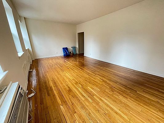 2nd image of 243 W 99th St APT 4
