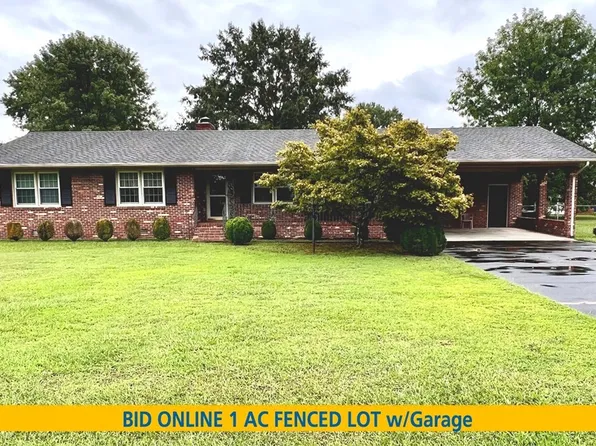 728 Rebecca St, Franklin, VA 23851