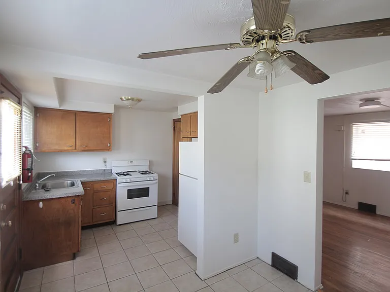 404 South Ave #B — Photo 2