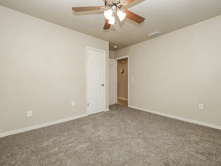 629 Huntington St — Photo 5