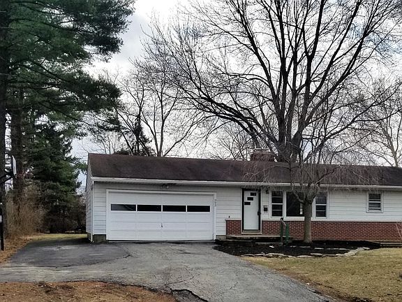2nd image of 393 E Walnut St