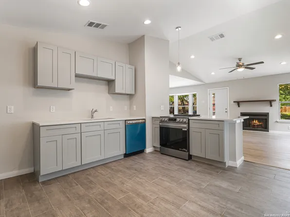 4013 Colonial Sun, San Antonio, TX 78244