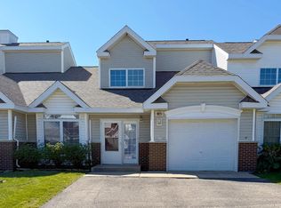 907C Buccaneer Dr, Glenview, IL 60026