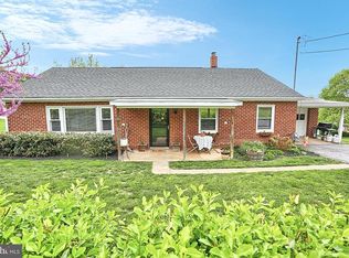 247 Glenvue Rd, Glen Rock, PA 17327