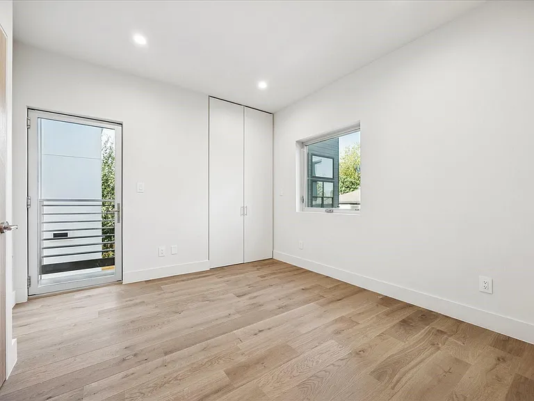 3514 Mount Vernon St — Photo 15