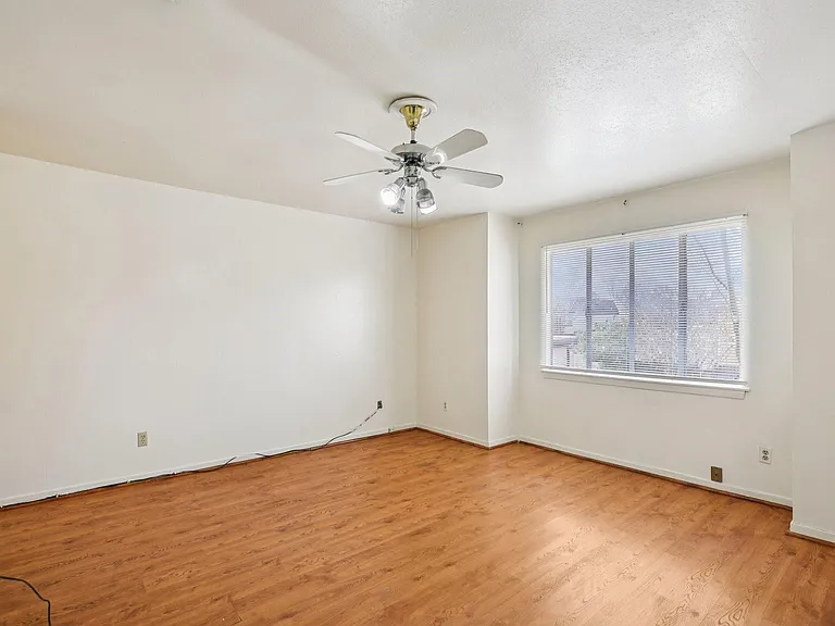 8379 La Roche Ln — Photo 18