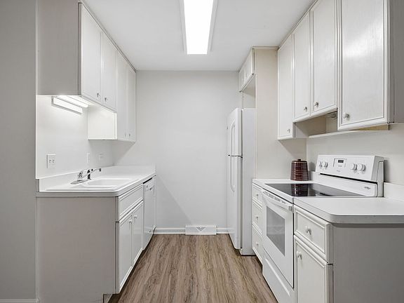 4th image of 603 N Raynor Ave