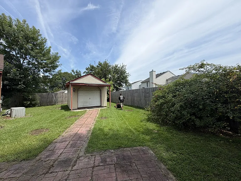 1501 Millington Dr — Photo 7
