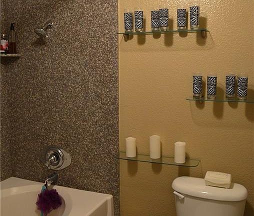 4th image of 2606 S Durango Dr APT 213