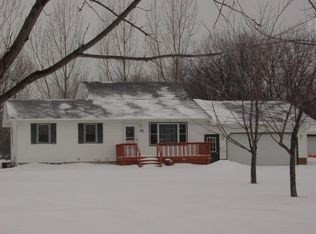 12 Kembles Cir SE, East Grand Forks, MN 56721