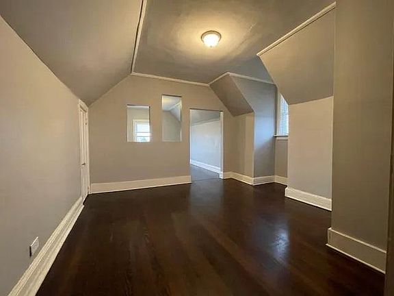 4th image of 3148 N Christiana Ave #3