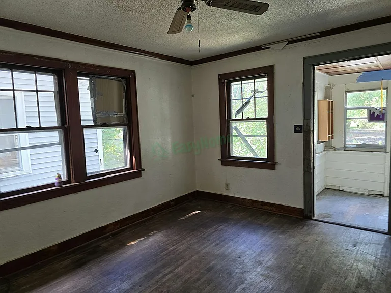 2728 W Wyoming St — Photo 6