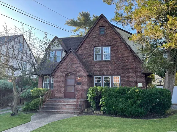 932 Newton Avenue, North Baldwin, NY 11510