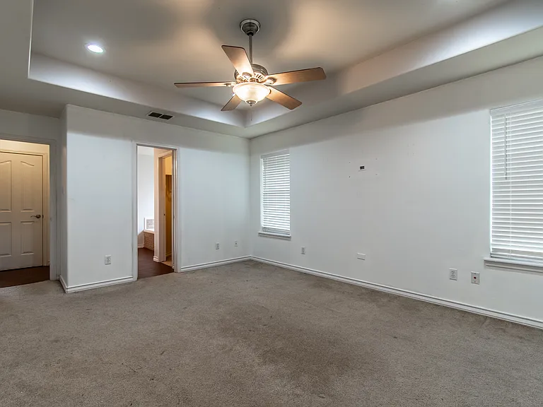 7013 Madiera Dr — Photo 31