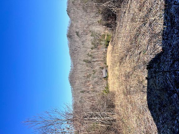 5th image of 1581 Lower Caney Valley Rd