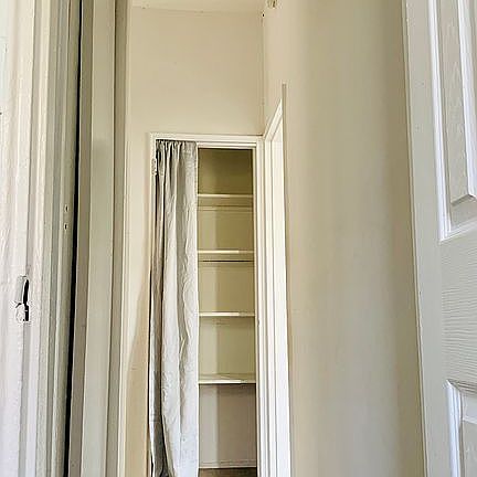 3rd image of 2630 Kingsbridge Ter APT 1A