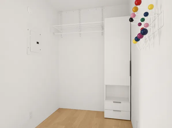 165 West 20th Street 5F image 5 of 6