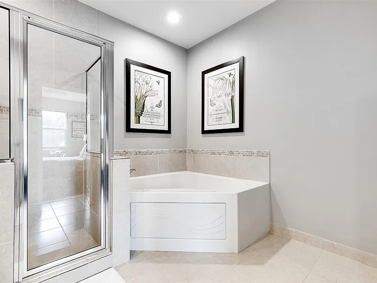 1224 NE 18th Ave #1 — Photo 18