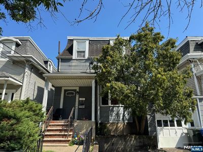 11 Chestnut St, Rutherford, NJ, 07070