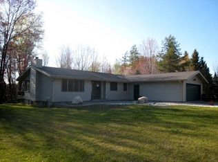 1255 Woodland Dr, Rhinelander, WI 54501