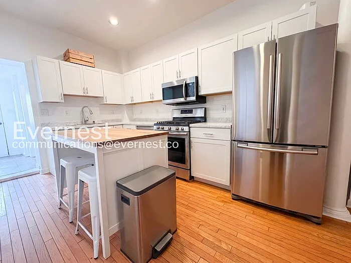 1631 S Charles St — Photo 7