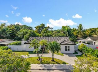 5874 NW 199th St, Hialeah, FL 33015