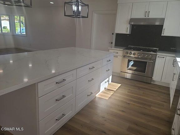 3rd image of 270 Teasdale St