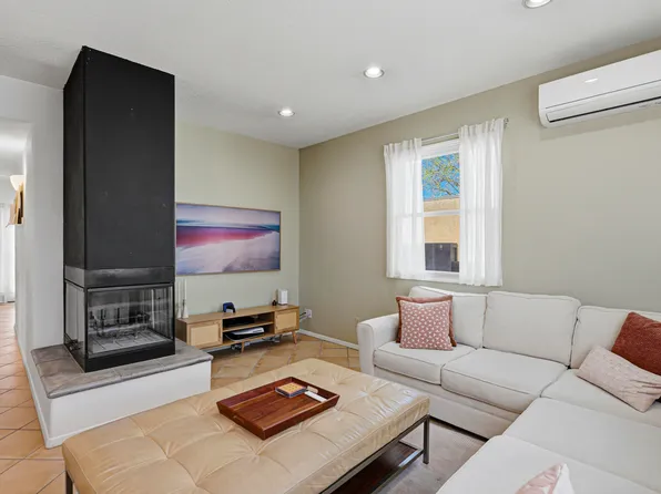 2920 Burton Ave SE, Albuquerque, NM 87106