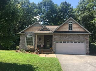 537 Collins River Dr, Rock Island, TN 38581