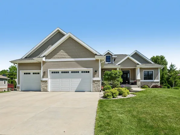 2113 Peaceful Valley Pkwy, Waunakee, WI 53597