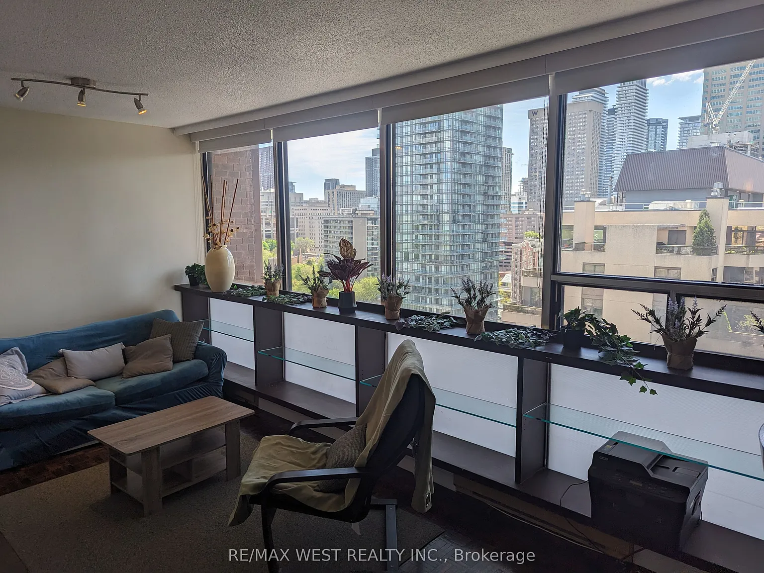 Studio, $1,950 — Photo 2