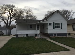 904 S 2nd St, Norfolk, NE 68701