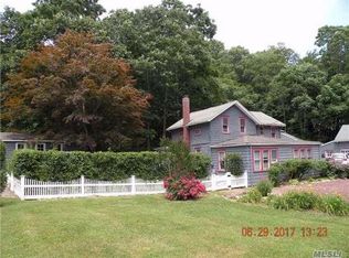 311 E Main St, Centerport, NY 11721
