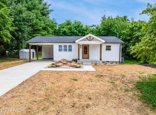 210 Elyria Dr, Knoxville, TN 37912