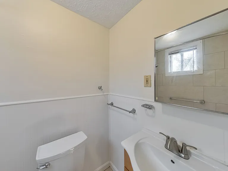 1776 Spring Ave — Photo 16